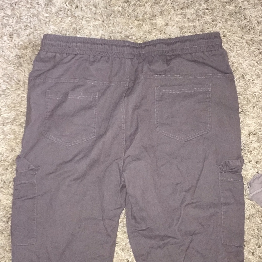 Sweatpants - Picture 2 of 3